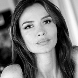 Saffron Burrows