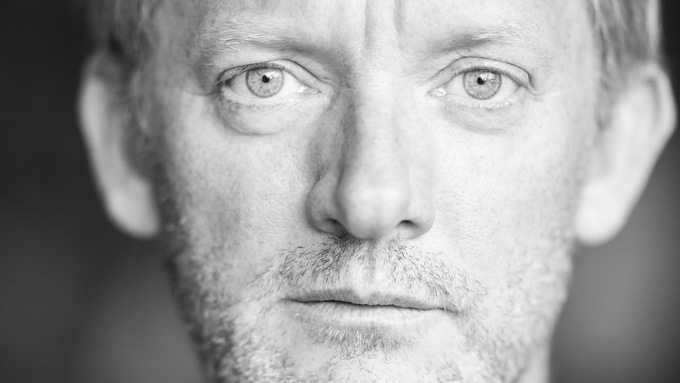 Douglas Henshall Joins Another Tongue