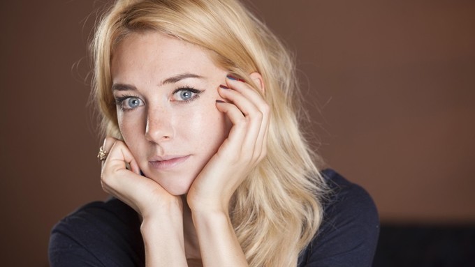 Vanessa Kirby is back in town!