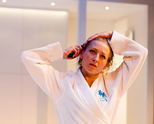 Hermione in 'Hotel'